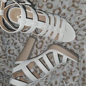 Report White Gladiator Chunky Heel Sandals Sz 7.5